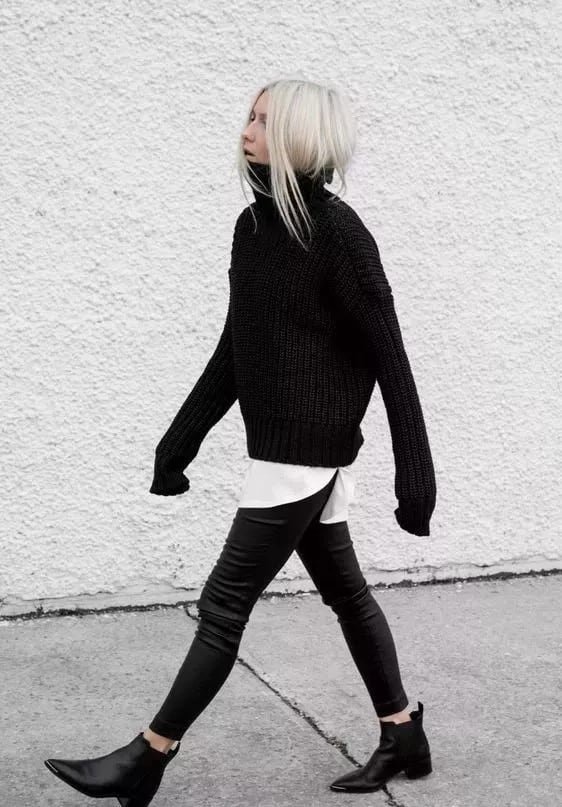 Black Sweater23.webp 