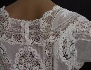 Lace Cloth