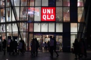 uniqlo's big 'scam' 1