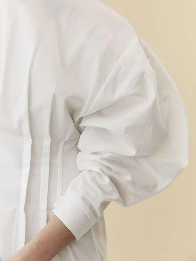 care tips for white shirts 2
