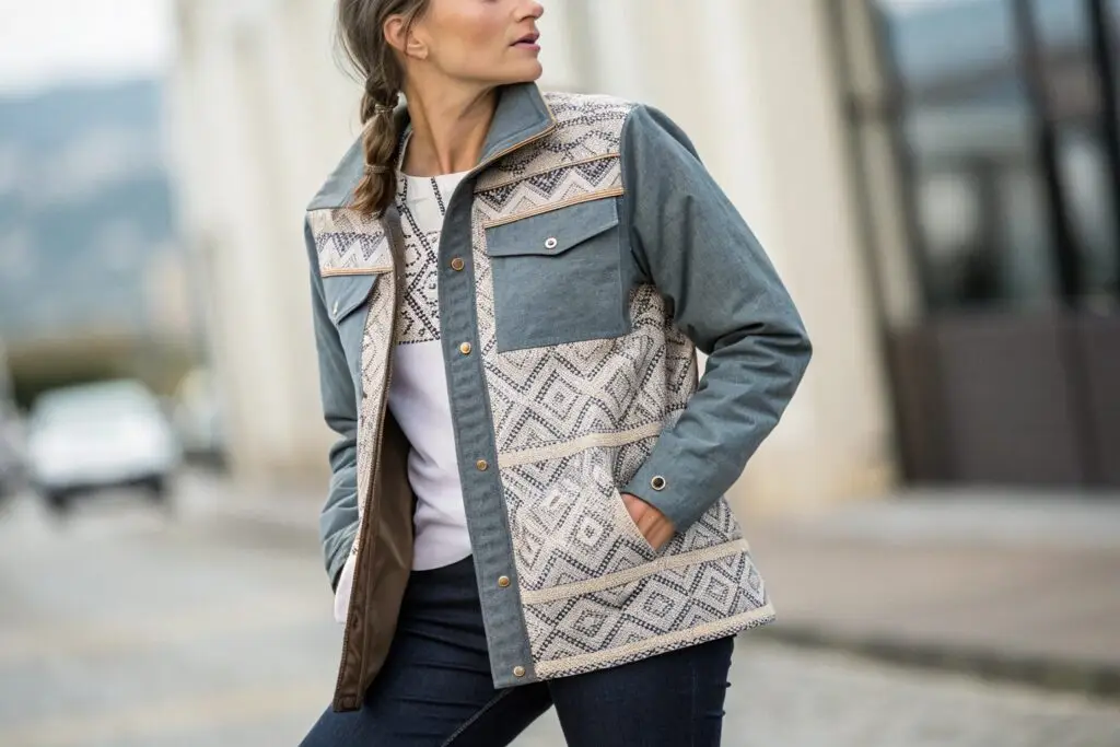 Women's bohemian-style jacket with geometric patterns