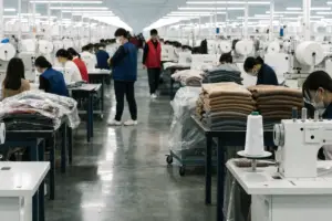 How Can Apparel Buyers Balance Low Factory Cost and Reliable Quality?