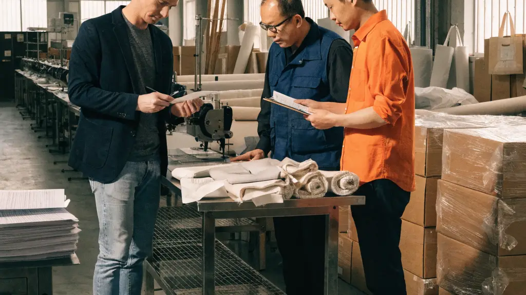 How Can Buyers Establish Trust with a New Clothing Manufacturer?