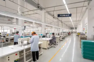 How Can Wholesalers Align Legal Structure with Small-Team Production?