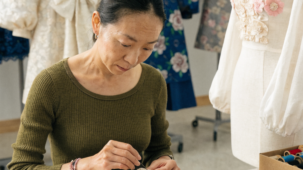 How to Find a Factory That Makes Rare and Unique Clothing Styles?