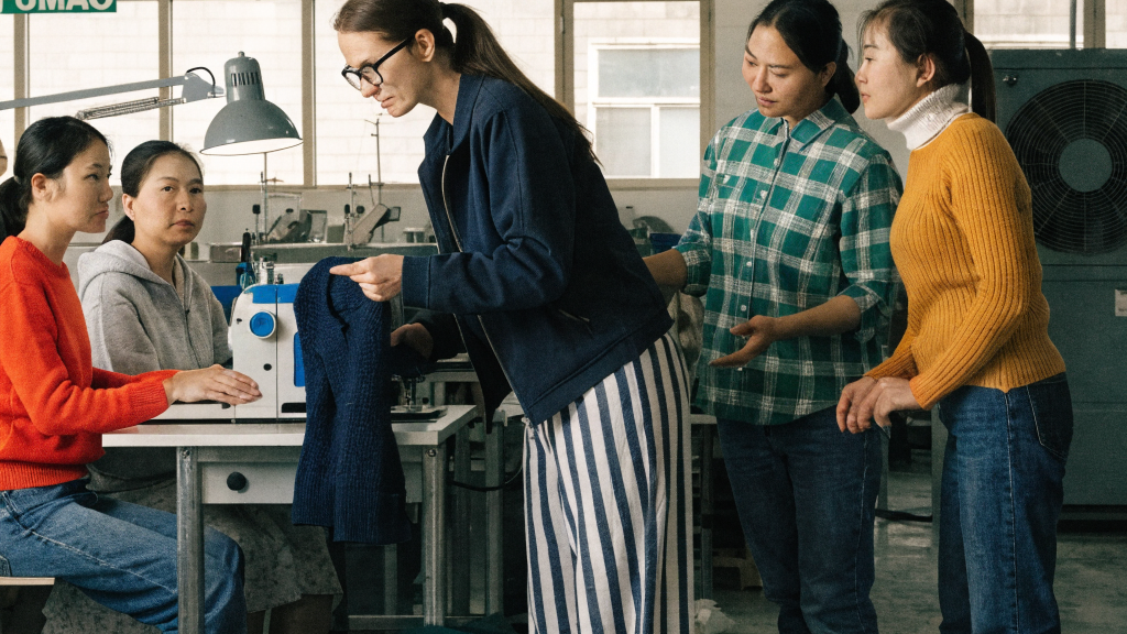 How Does Fumao Develop Maternity Apparel?
