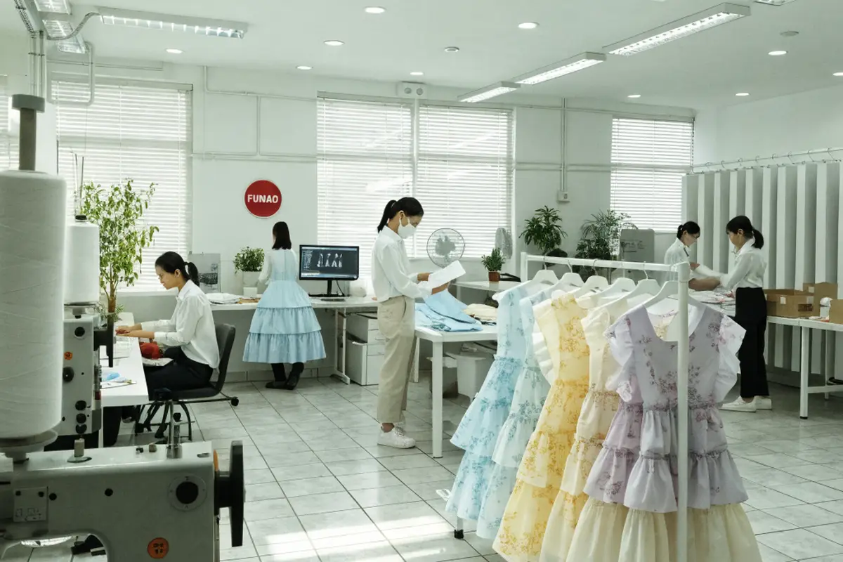 How Does Fumao Develop Women'S Tiered Dresses?