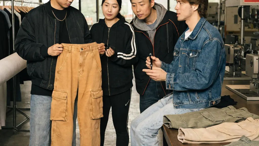 How Does Fumao Produce Streetwear Bottoms?