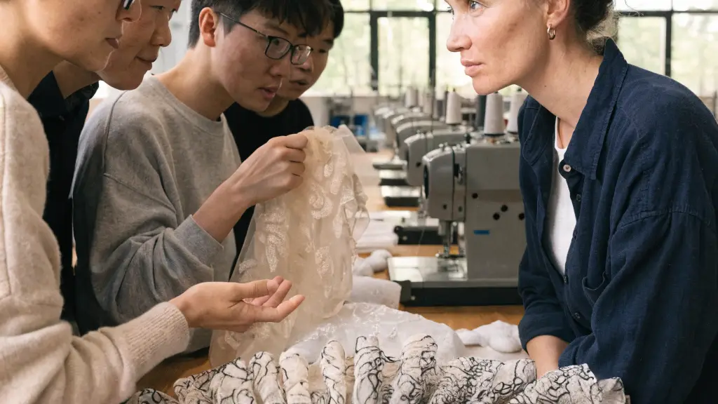 How Should Couture Samples Be Developed?