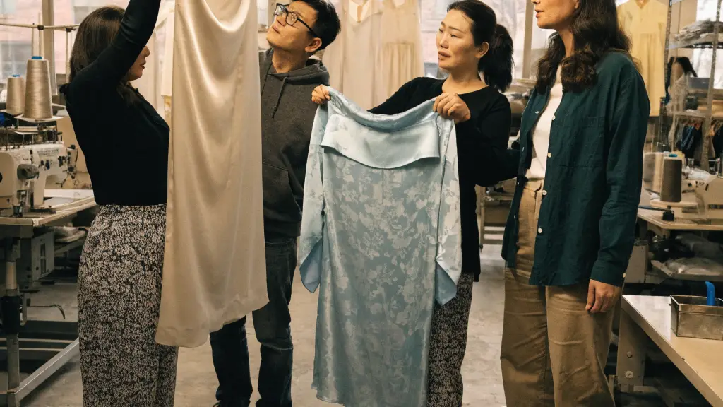How Should Fabric Drape Be Checked?