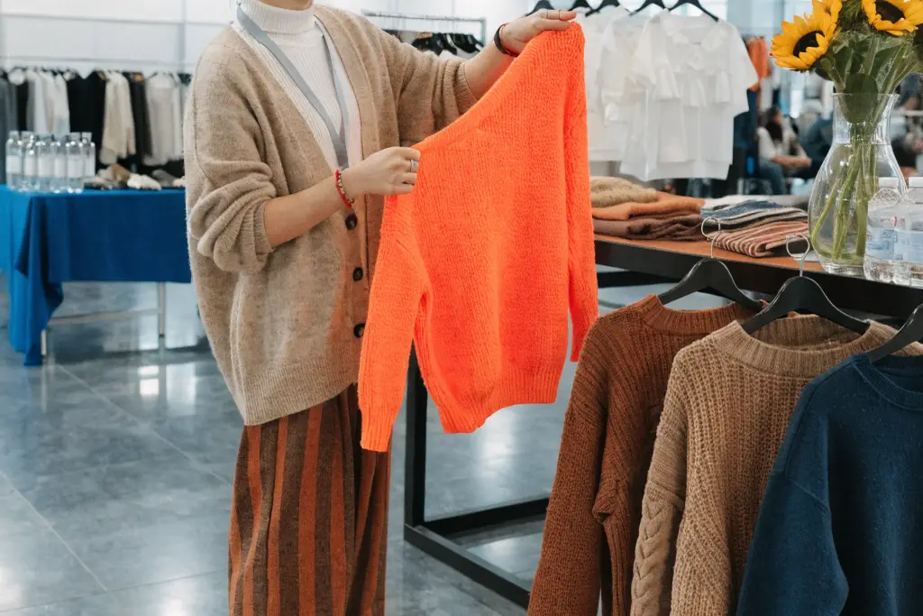 What Is the Best Online Platform for Wholesale Clothing Suppliers?