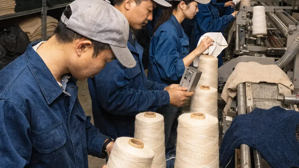 How to Find a Manufacturer for Knitwear and Sweaters?