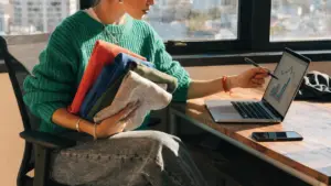 How to Start a T-Shirt Brand with Low MOQ?