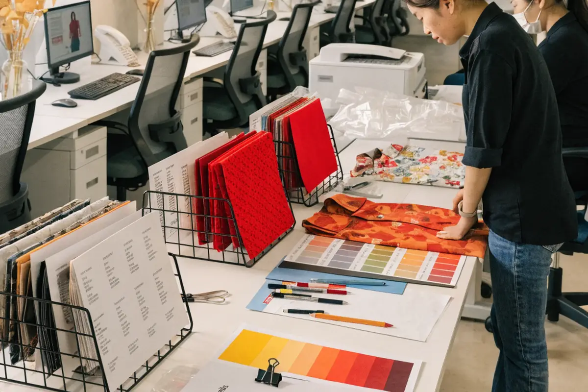 Which Buyers Should Apparel Brands Target?