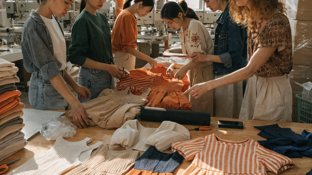 Which Women's Jumpsuits and Rompers Products?
