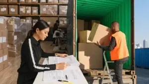 What Logistics Risks Should DTC Apparel Teams Review for U.S. Apparel Importers?